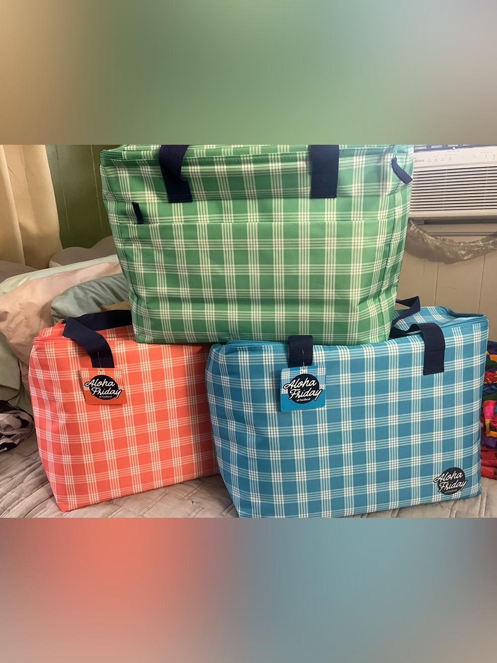 Hawaii Foodland exclusive , Aloha Friday Palaka (Plaid) Cooler Tote Collection - Picture 3 of 3
